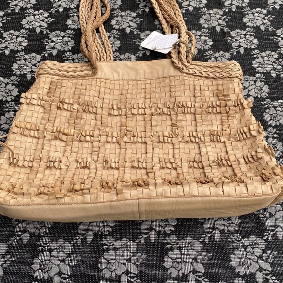 Hobo Forge Sandstorm Artisan Weave Braided Purse - Picture 8 of 12
